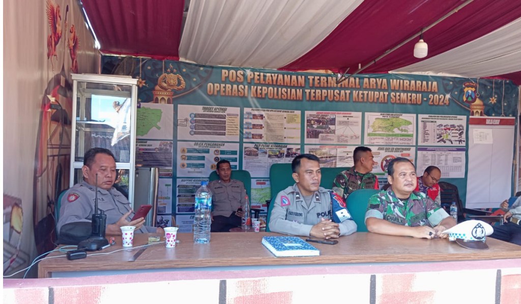 TNI Bersinergi Berikan Pengamanan dan Pelayanan Pos Pam Terpandu di Terminal&nbsp;Wiraraja