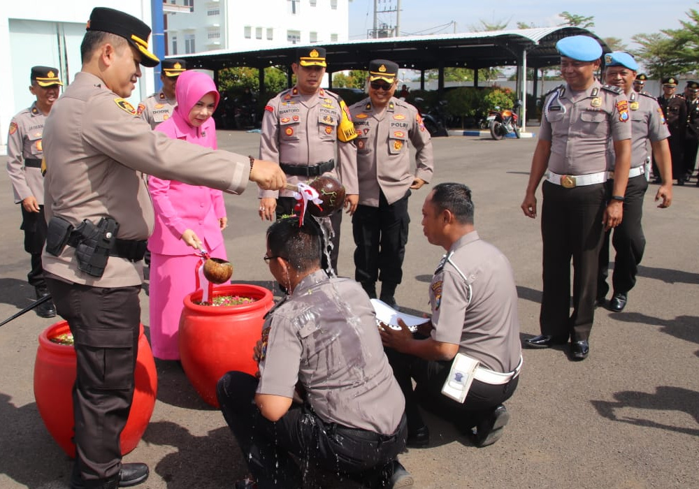 41 Anggota Polres Sumenep Naik Pangkat di Peringatan HUT Bhayangkara ke-78