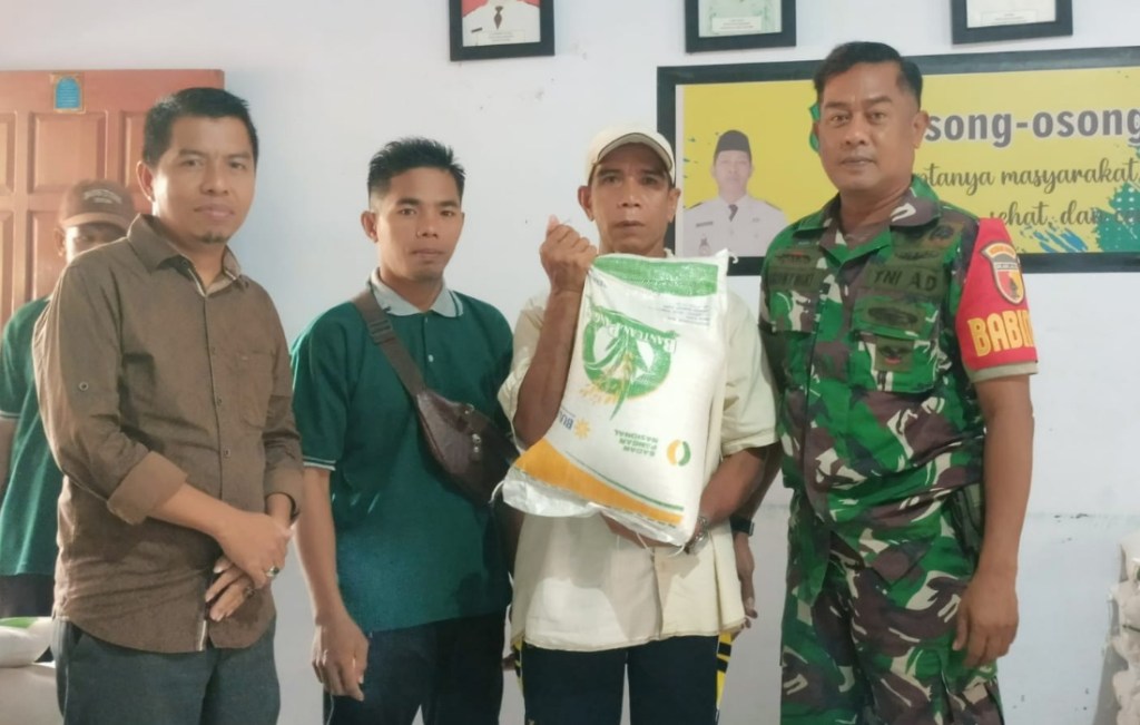 Beras CBP Tahap 6 Dibagikan Untuk 300 KPM di Pandeman Arjasa