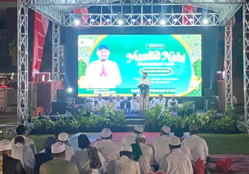 Pemkab Sumenep Gelar Peringatan Maulid Nabi Muhammad SAW Bertajuk “Raih Berkah Dengan Meneladani Sifat Mulia&nbsp;Rasulullah”